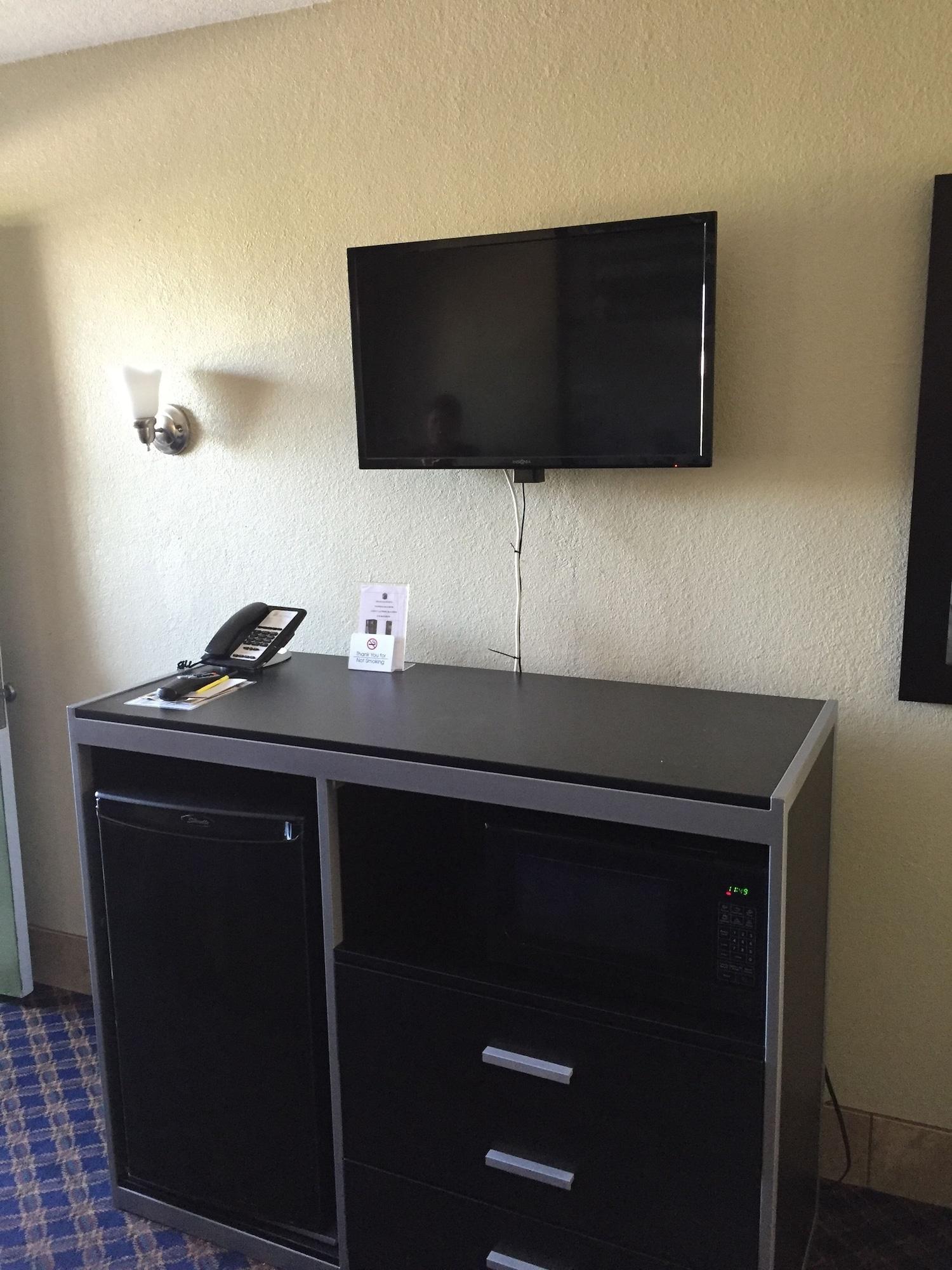Super 8 By Wyndham Arlington Near At&T Stadium Екстериор снимка