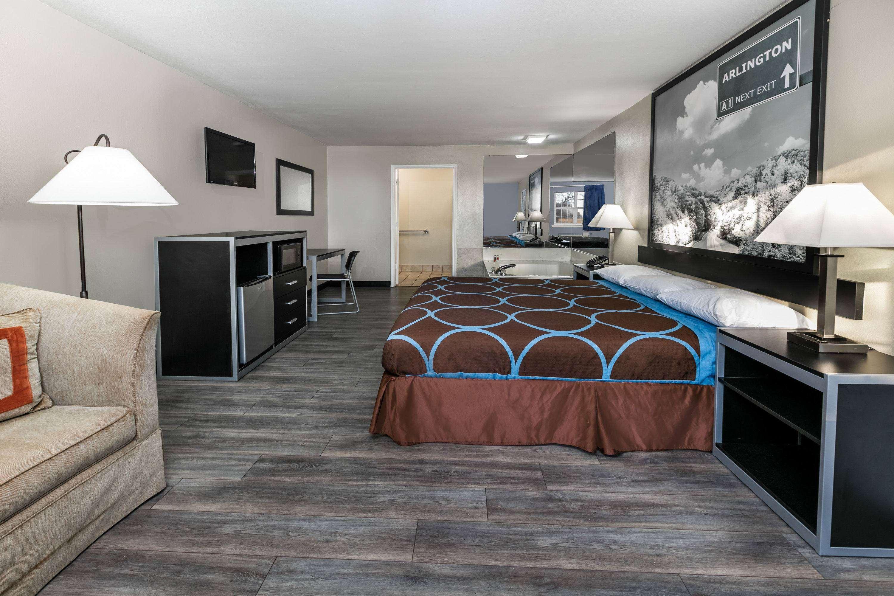 Super 8 By Wyndham Arlington Near At&T Stadium Екстериор снимка