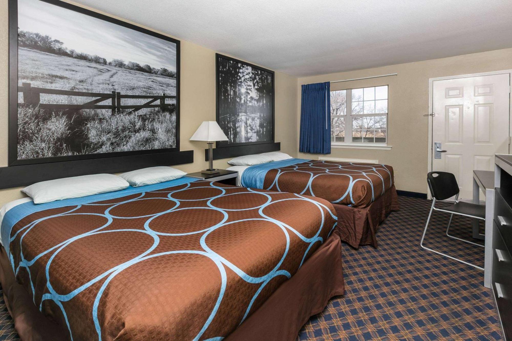 Super 8 By Wyndham Arlington Near At&T Stadium Екстериор снимка